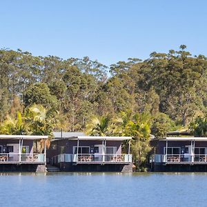 Lagoon Lodge